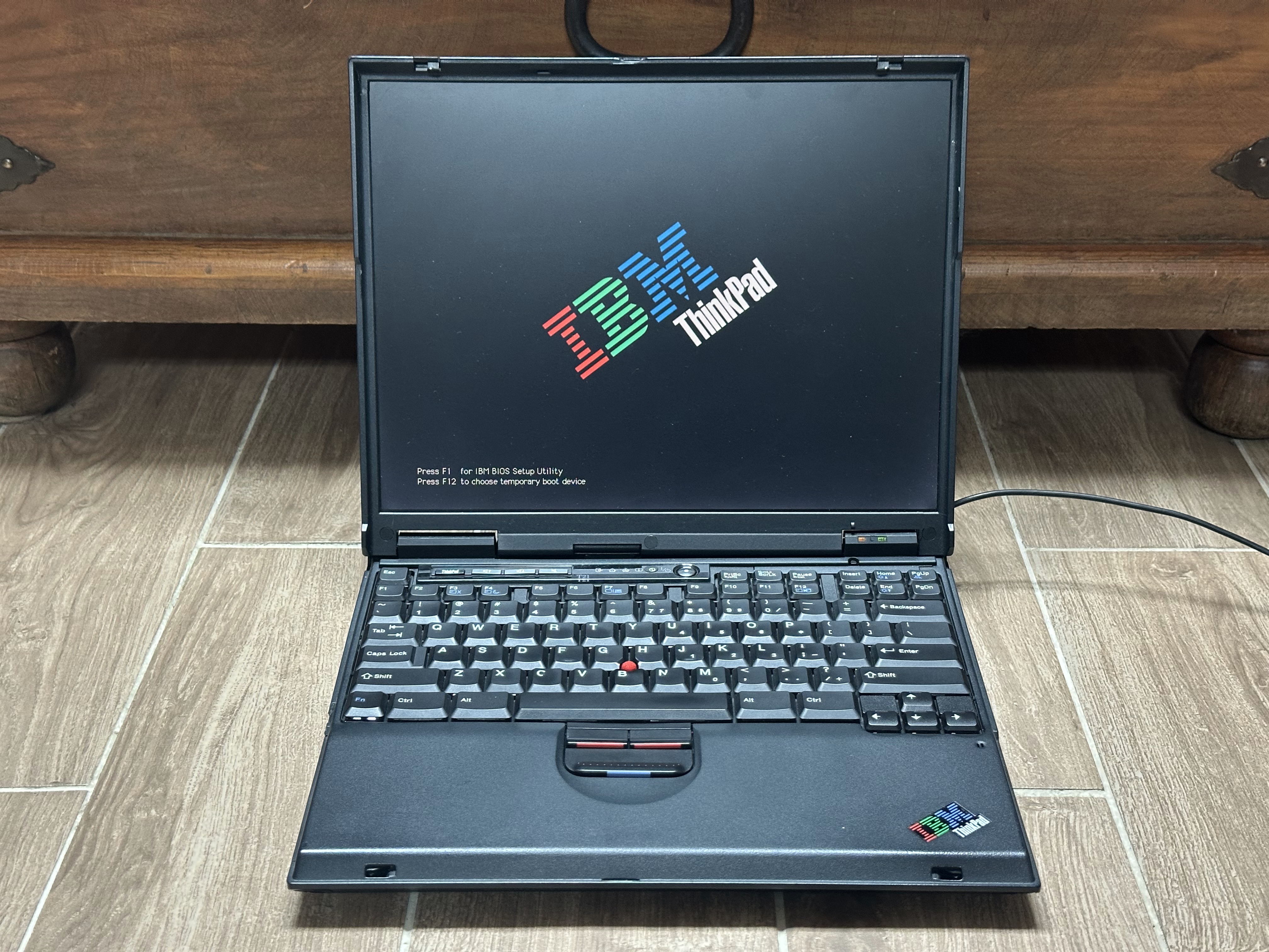 IBM ThinkPad T21 - MacDat