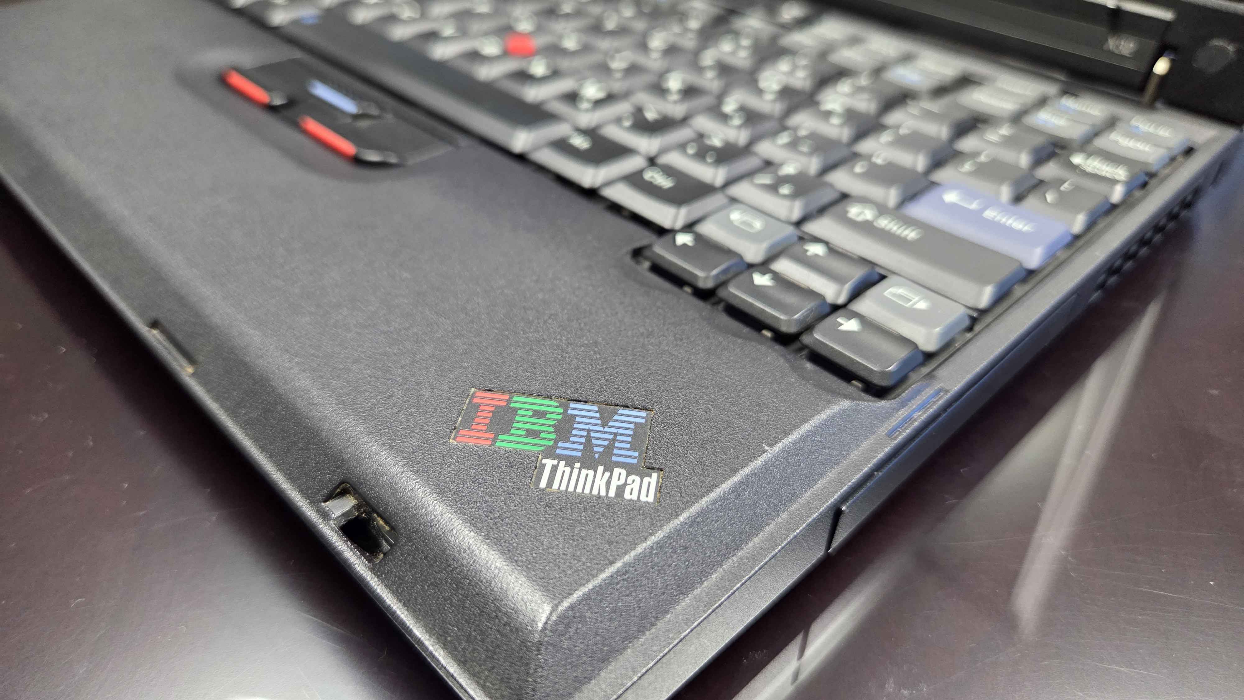IBM ThinkPad X32 - MacDat