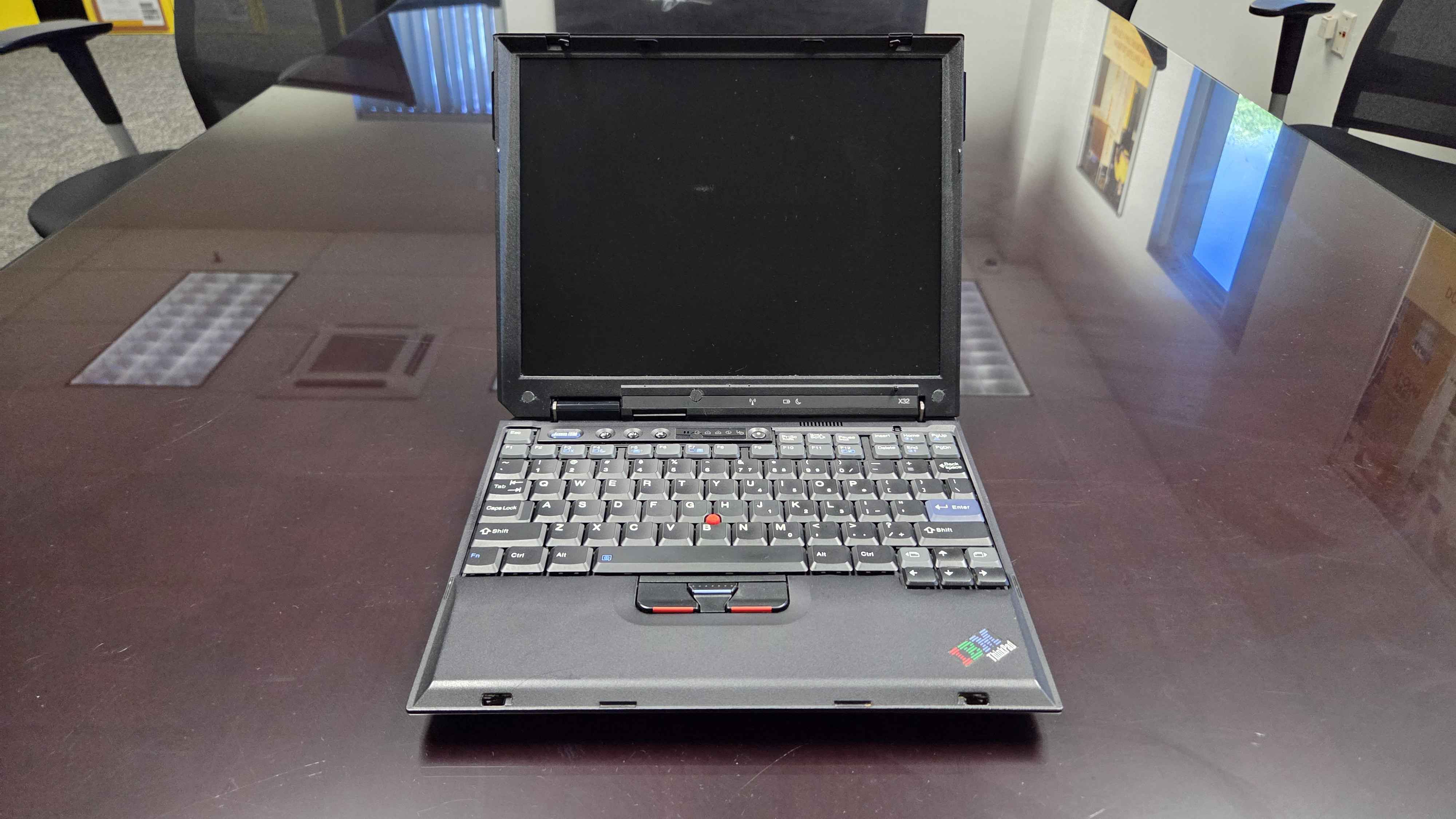 IBM ThinkPad X32 - MacDat
